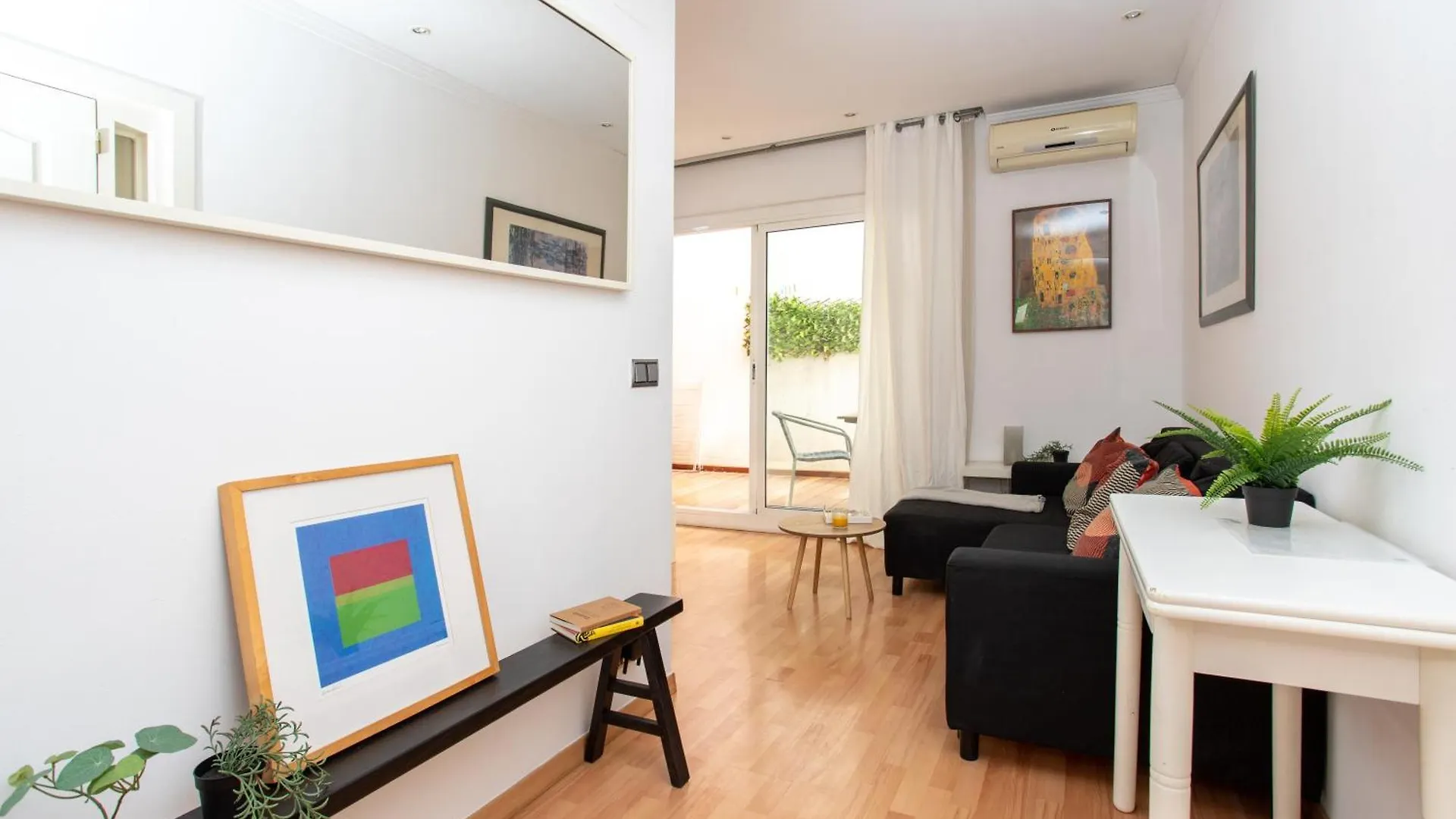 Cozy Apartments Barcelona